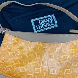 Pre-Owned Gianni Versace leather shoulder bag